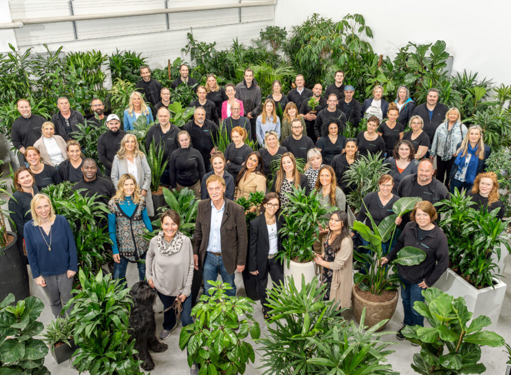 Das Team von Lease-Art & Hydro-Plan – über 70 Mitarbeiterinnen und Mitarbeiter zwischen Hydrokultur-Pflanzen